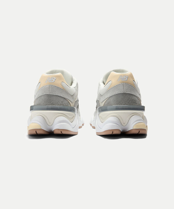 Tenis New Balance Para Mujer Gris